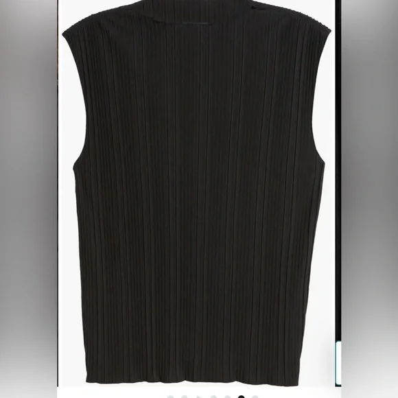 Rails Trea Sleeveless Plisse Top - Picture 6 of 8